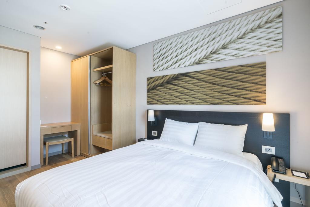 Ibis Ambassador Busan Haeundae Exterior photo